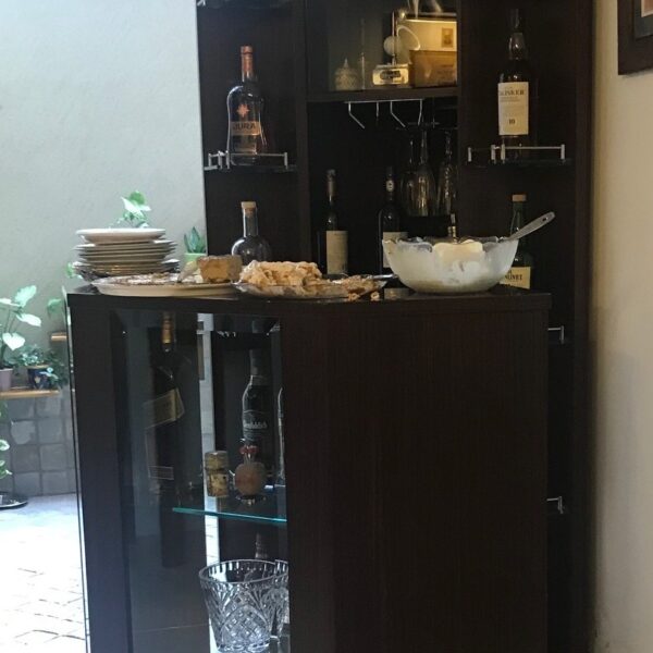 Bar 4